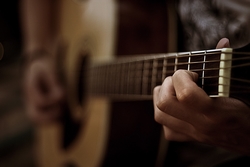 Apprendre La Guitare En Vidéo : 2 Méthodes Guitare Vidéo A Connaître…