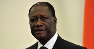 Alassane Ouattara mise sur la croissance économique pour surmonter la crise