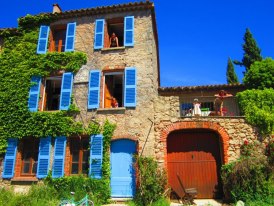 Chercher une maison dans le Sud de la France.