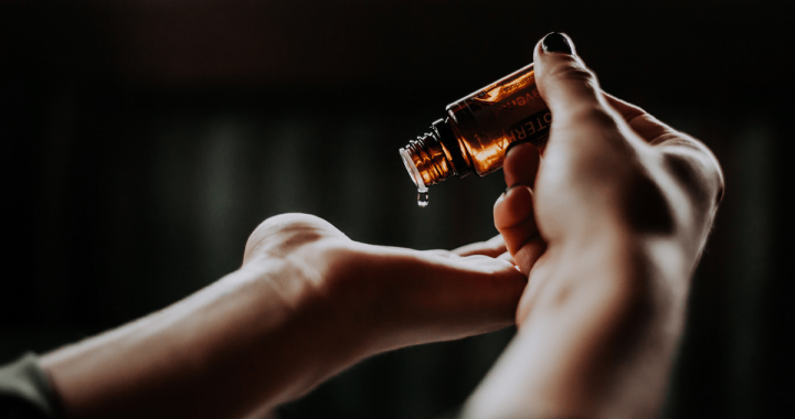 Comment réaliser soi-même son huile de massage ?