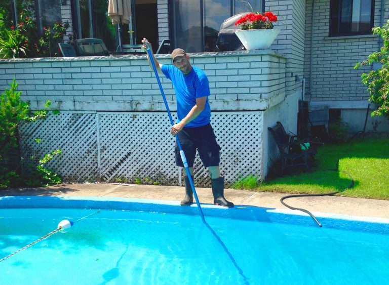 entretien de la piscine