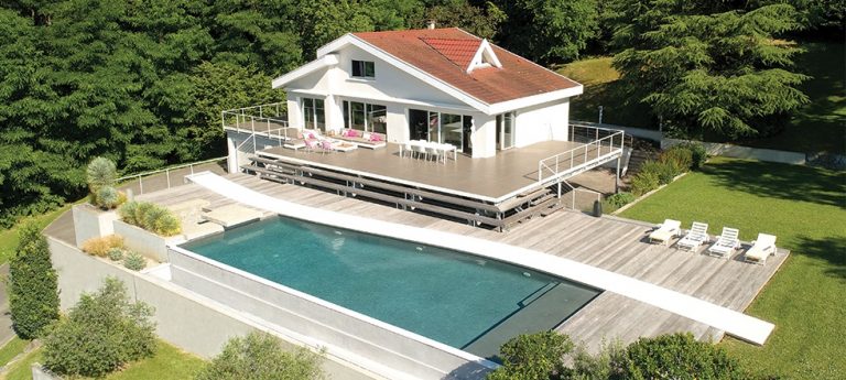 piscine moderne de ma maison