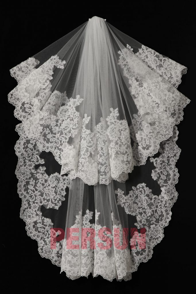 Voile de mariée court vintage dentelle guipure florale 1 mètre

