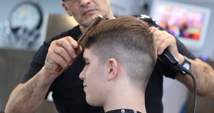 Quelle coupe de cheveux homme 2021 ?