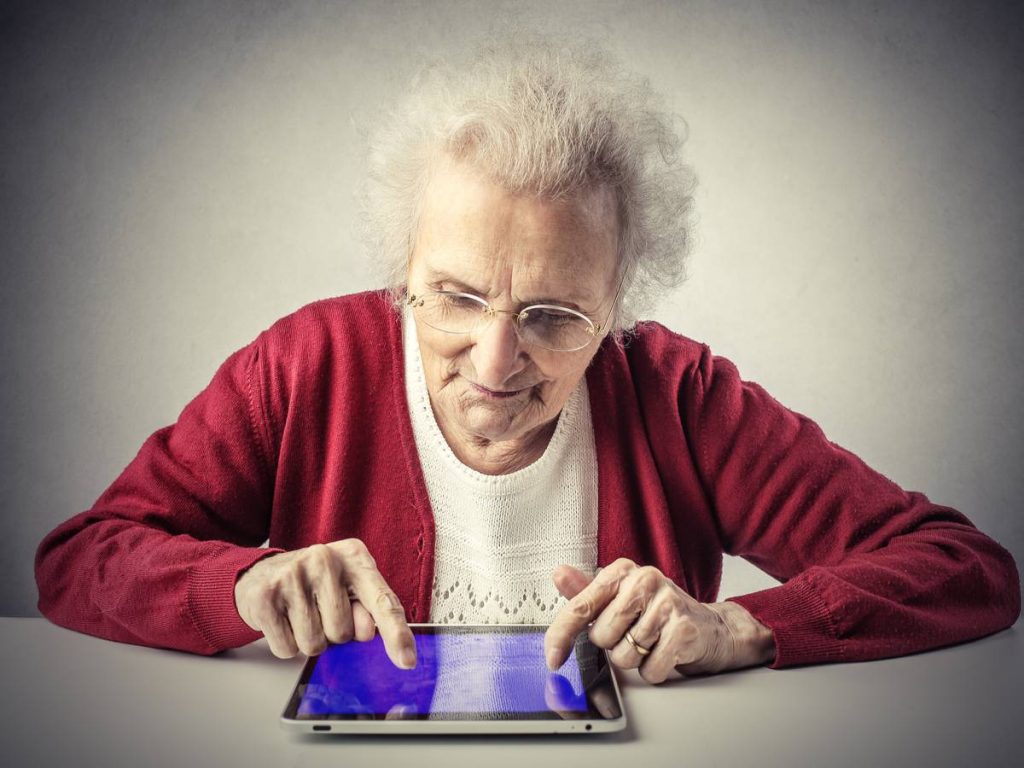 choisir une tablette pour une personne âgée