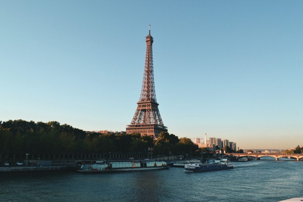 moyens de déplacement à part le taxi à Paris