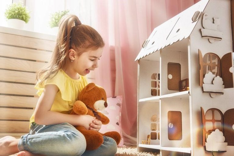 5 jouets à offrir à une petite fille pour l’émerveiller