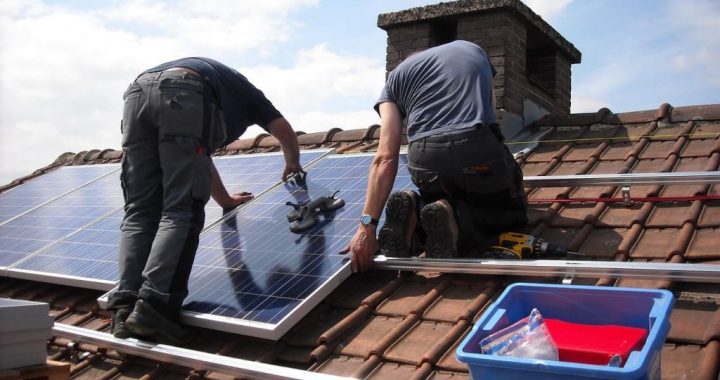 Comment installer le kit solaire pour optimiser sa production d’électricité ?