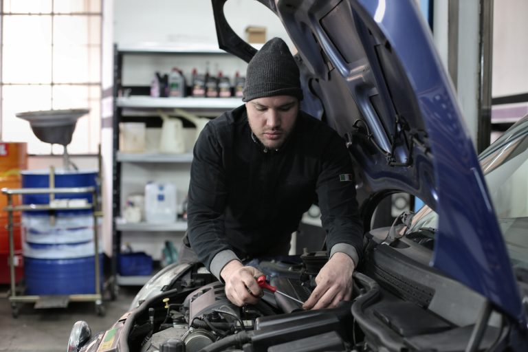 Diplôme en Mécanique Automobile : Le chemin vers l'excellence professionnelle